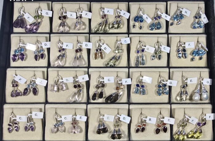 CLASSIC EARRINGS – TRAY 1