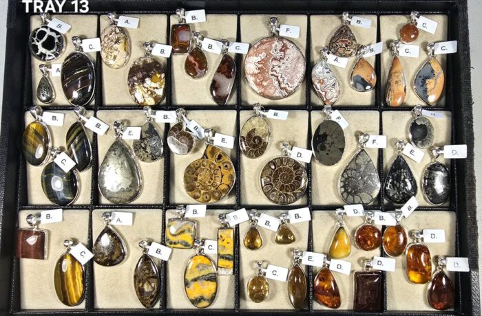 CLASSIC PENDANTS – TRAY 13
