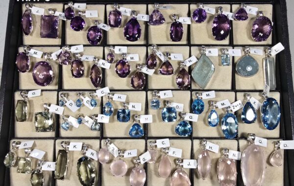 CLASSIC PENDANTS – TRAY 5