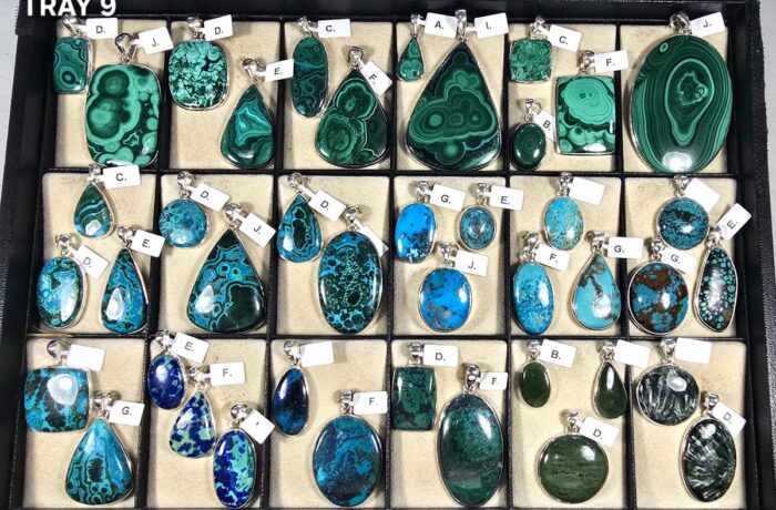 CLASSIC PENDANTS – TRAY 9