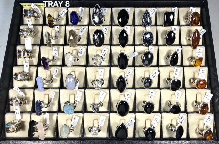 CLASSIC RINGS – TRAY 8