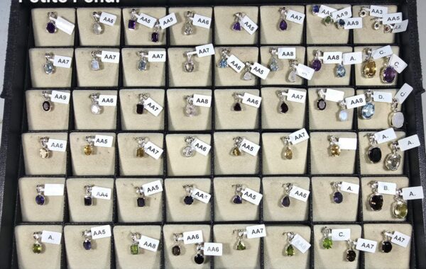 PETITE PENDANTS – TRAY 1