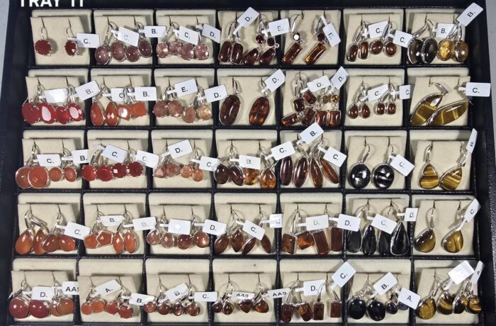 CLASSIC EARRINGS – TRAY 11