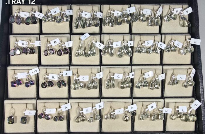 CLASSIC EARRINGS – TRAY 12