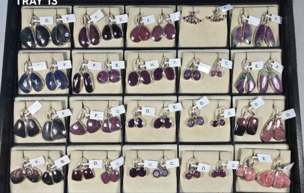 CLASSIC EARRINGS – TRAY 13
