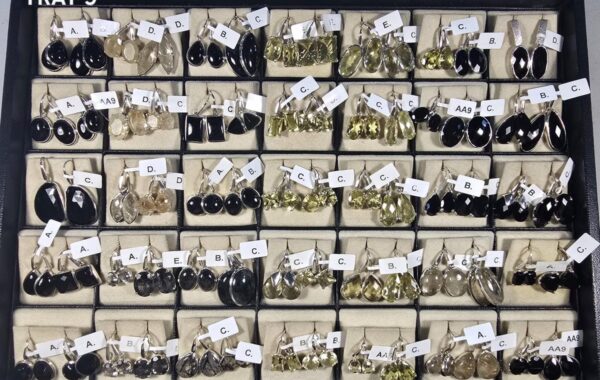 CLASSIC EARRINGS – TRAY 9